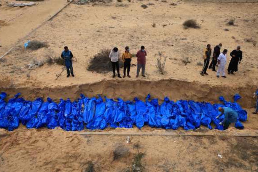 المقابر الجماعية في غزة.. ماذا نعرف عنها حتى الآن؟