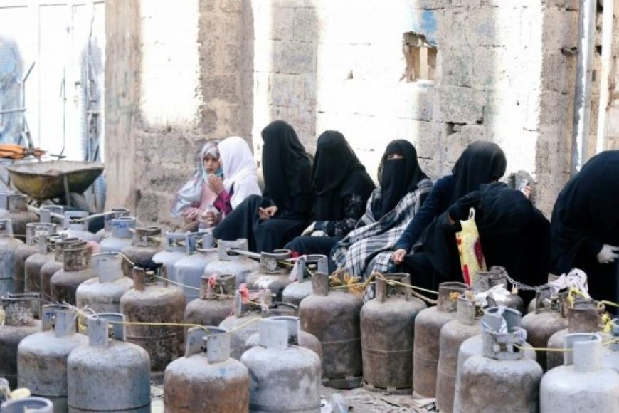 الحوثيون يفرضون جرعة جديدة في سعر الغاز المنزلي