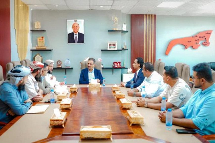حضره ممثلون عن نائب الرئيس المحرمي.. اجتماع برئاسة لملس للوقوف أمام قضية توزيع مساكن (مدينة السلام) الممولة من الكويت