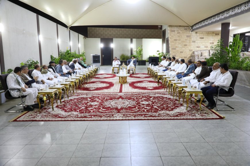 د. عبدالله العليمي عضو مجلس القيادة الرئاسي يلتقي بقيادات التكتل الوطني للأحزاب والمكونات السياسية