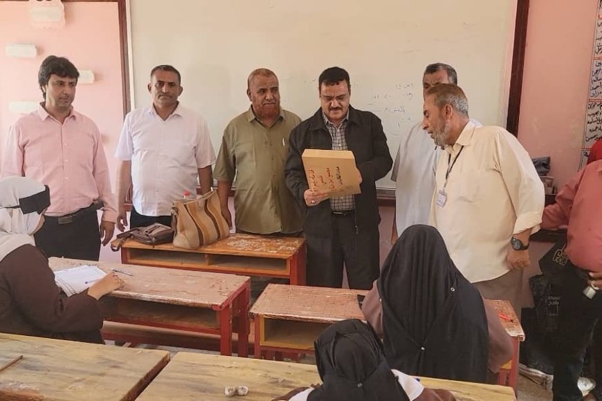 خلال تدشينه إمتحانات إنهاء الثانوية العامة.مدير عام المنصورة يؤكد أهمية الإمتحانات لترسيخ المعلومات لطلبة المدارس