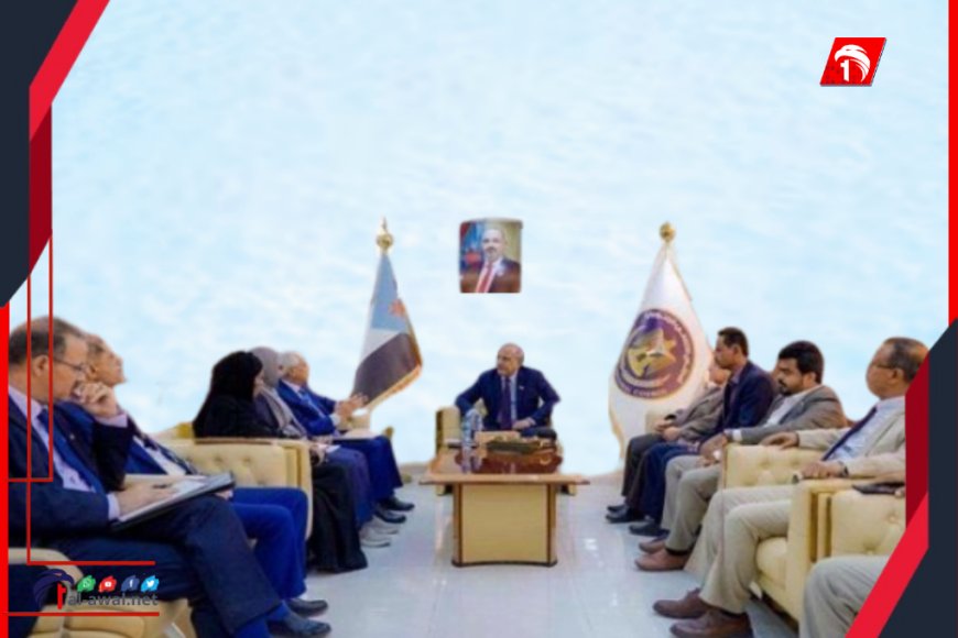 الانتقالي يناقش مستقبل الجنوب مع فريق الحوار الوطني
