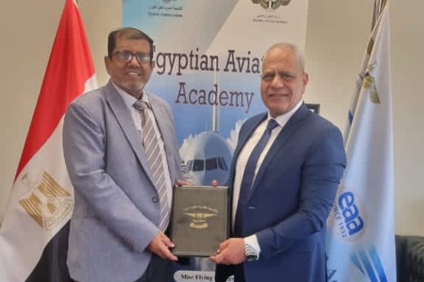 رئيس هيئة الطيران المدني يبحث مع مدير الأكاديمية المصرية لعلوم الطيران تعزيز مجالات التعاون في التدريب والتأهيل