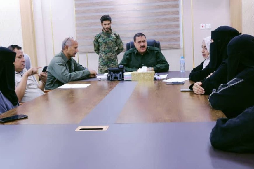 اللواء الشعيبي يشيد بدور الشرطة النسائية ويحُثّ المستجدات على الانضباط واليقظة الأمنية