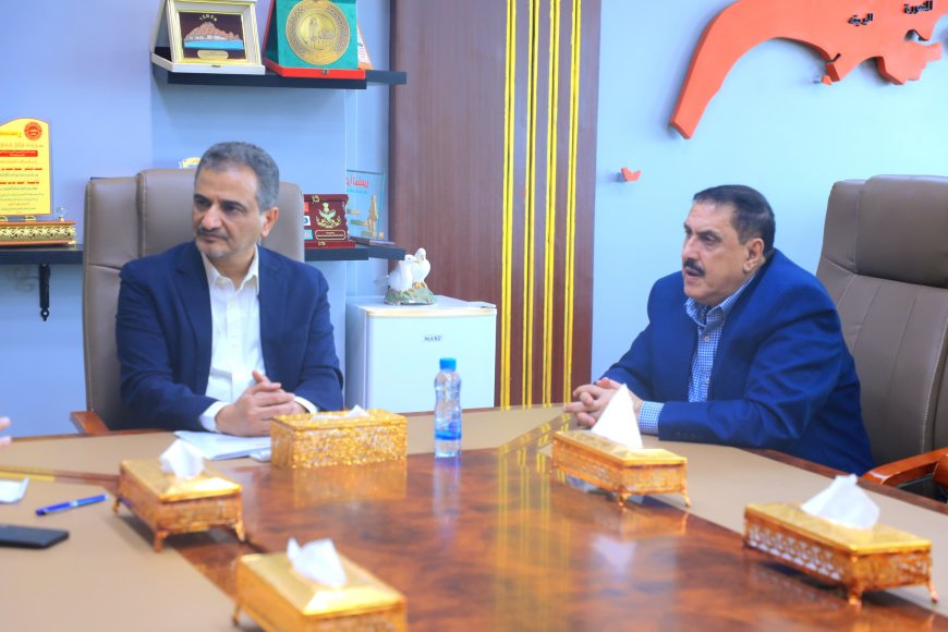 رئيس اللجنة الوطنية للتحقيق يبحث مع محافظ عدن أوضاع السجناء وملفات حقوق الإنسان