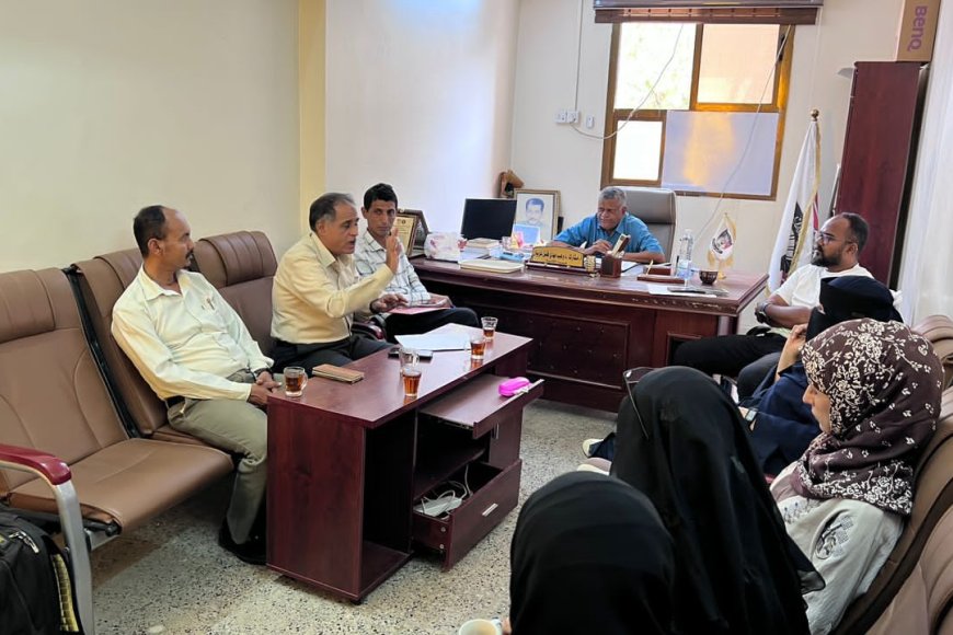 مجلس كلية الإعلام بجامعة عدن يشيد بمشاريع التخرج ويعلن تأسيس ملتقى الخريجين