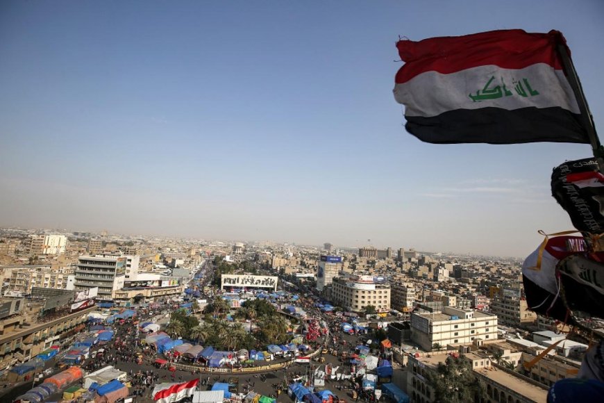 تعطل الدوام في عدة مدن عراقية .