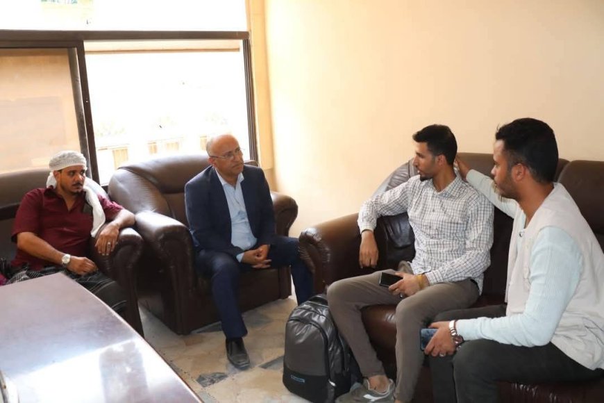 مدير عام مديرية المظفر يبحث مشروع الطفولة المبكرة في مدرسة المرحوم جعفر