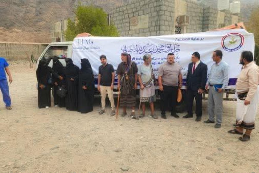 بدعم وتوجيهات نائب رئيس مجلس القيادة الرئاسي.. تدشين مشروع دعم مستشفى الساحة بمديرية نعمان في البيضاء