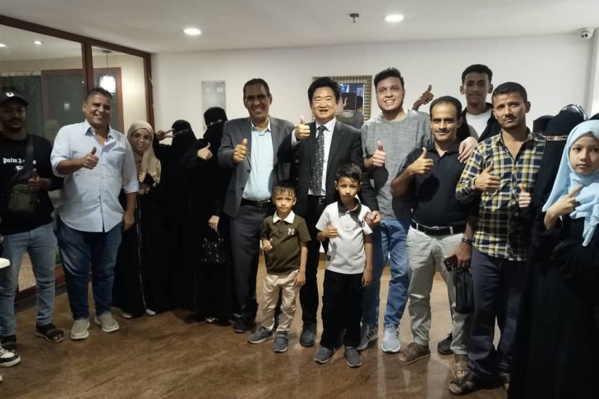 السفير الصيني يثمّن جهود كلية اللغات والترجمة بجامعة عدن ويعلن عن منح دراسية لطلاب برنامج اللغة الصينية