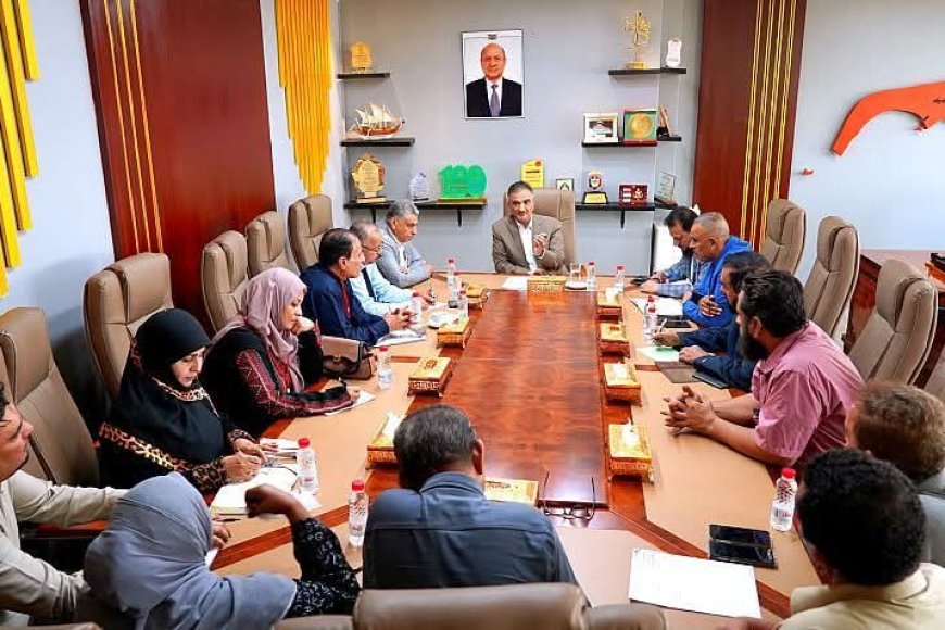 السلطة المحلية بمحافظة عدن تقر رفع حافز المعلمين إلى 50 ألف ريال