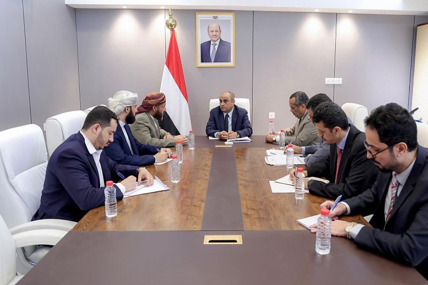 رئيس الوزراء يوجه وزارة الأوقاف بإجراء إصلاحات جذرية في ملف الحج والعمرة