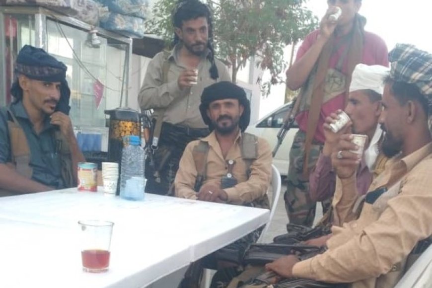 الشيخ ناصر الأحمدي يعلن مساندته لمدير أمن أبين ابو مشعل الكازمي ويدعو للوقوف معه 
