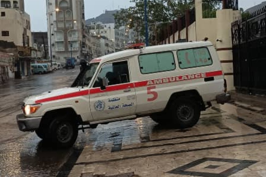 البيشي يوجة فريق الطوارئ والاسعاف 195 الانتشار السريع في عدن اثناء المنخفض الجوي
