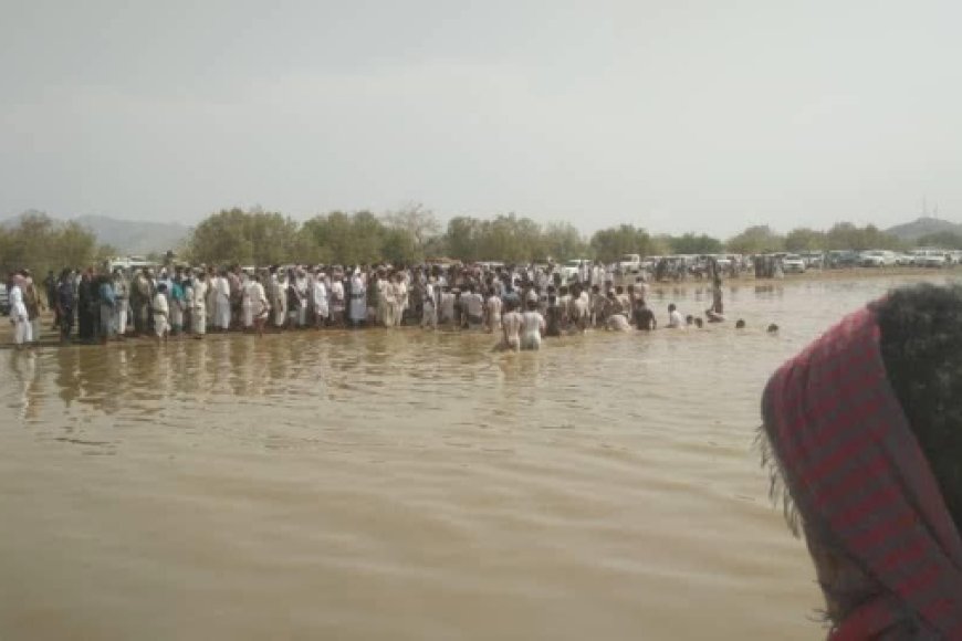 وفاة طبيب ونجله غرقًا جراء سيول الأمطار في شبوة