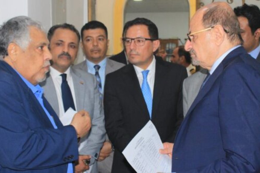وزير الخارجية يعود إلى عدن بعد مشاركته في أعمال الدورة الاستثنائية لمجلس وزراء خارجية