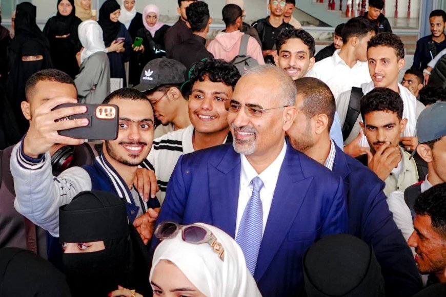 اللواء الزُبيدي يودّع طلاب المنحة الدراسية الإماراتية إلى أبوظبي ويحثهم على التميز العلمي