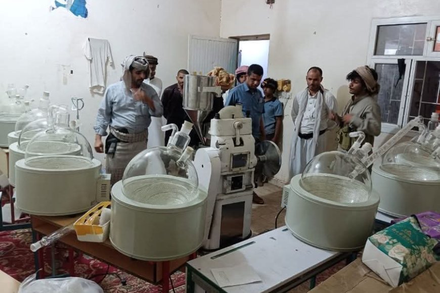 أجهزة الأمن بالمهرة تُفشل أول مصنع للمخدرات في اليمن كان يٌعد كنقطة تصنيع وتوزيع إقليمي للمخدرات 