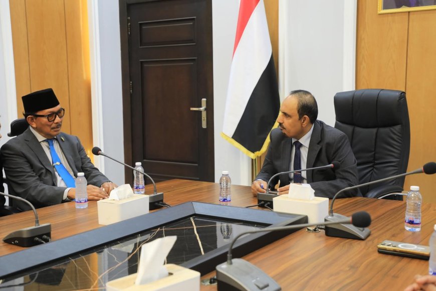 محافظ حضرموت يلتقى سفير اندونيسيا ويؤكدان على أهمية تطوير العلاقات الاقتصادية