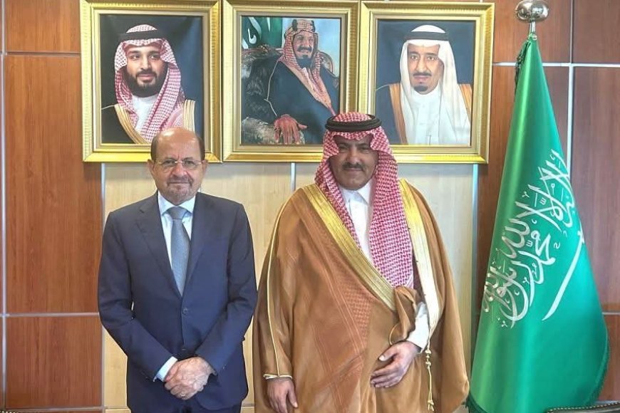 لقاء هام بين وزير الخارجية وسفير السعودية يناقش دعم التنمية والإصلاحات في اليمن
