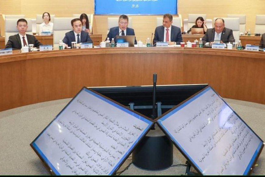 وزير الدولة محافظ عدن يؤكد أهمية تعزيز العلاقات التاريخية بين اليمن والصين