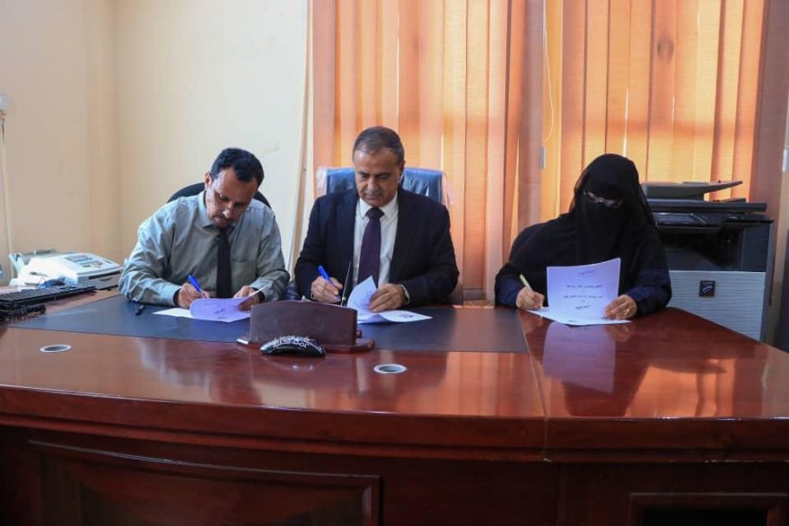 مؤسسة رموز للصم توقع اتفاقية تعاون مع جامعة عدن لتخصيص مقاعد دراسية مجانية لشريحة الصم