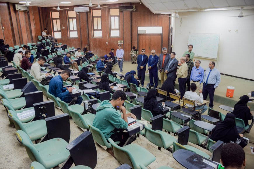جامعة عدن تختتم امتحانات المفاضلة بكلية الحقوق للعام الجامعي الجديد