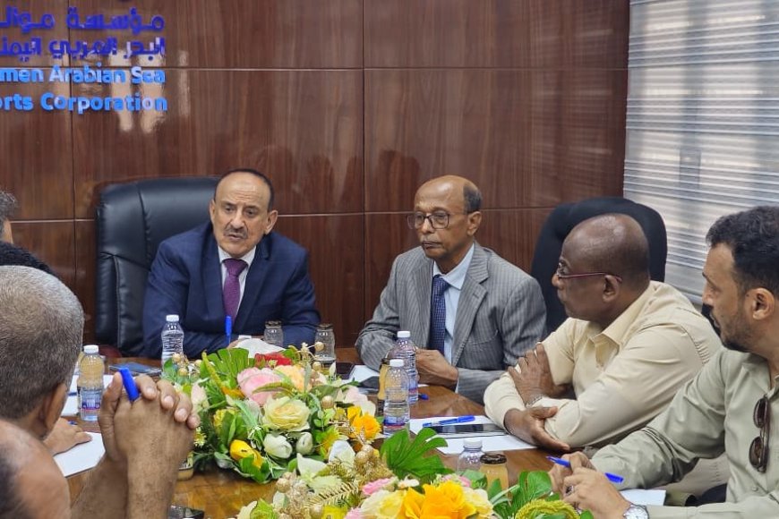 اللجنة الوزارية المكلفة من قبل وزير النقل تناقش أوضاع مؤسسة موانئ البحر العربي وتطّلع على مستوى الأداء