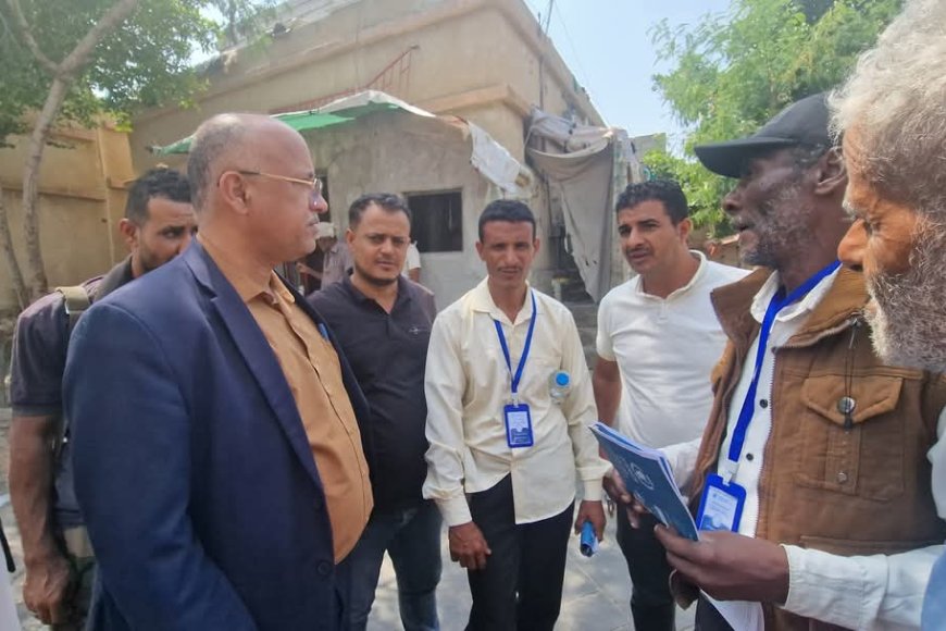 تعز.مدير عام المظفر يتفقد أعمال المسح الميداني للأسر المستهدفة ببرنامج الأغذية العالمي.