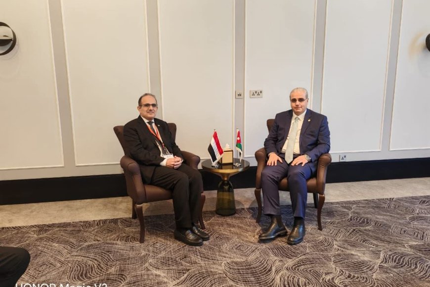 وزير الصحة يبحث مع نظيره الأردني تعزيز التعاون الصحي بين البلدين