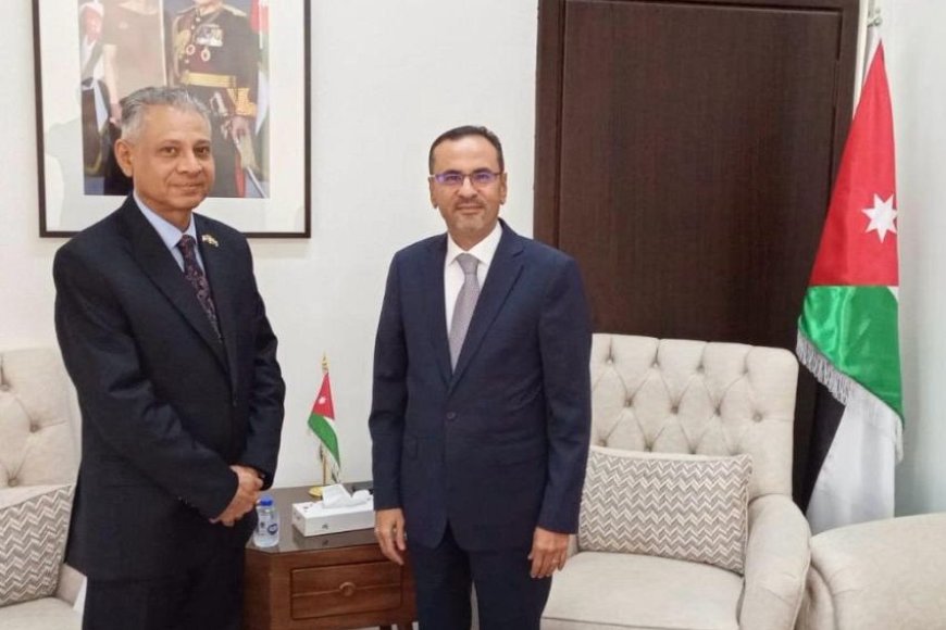 سفير اليمن يبحث مع الخارجية الأردنية مستجدات الأوضاع وتعزيز العلاقات الثنائية سفير اليمن يبحث مع الخارجية الأردنية مستجدات الأوضاع وتعزيز العلاقات الثنائية