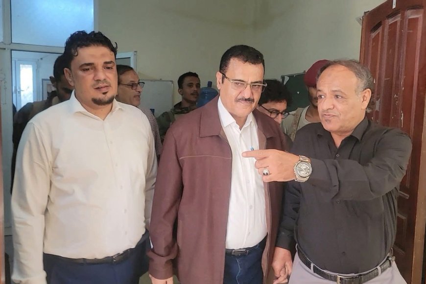 &quot; الداؤودي&quot; و&quot;الحسيني&quot; يزوران &quot;إدارة الرعاية الصحية&quot; و&quot;مركز الإسعاف والطوارئ&quot; في المنصورة بعدن..