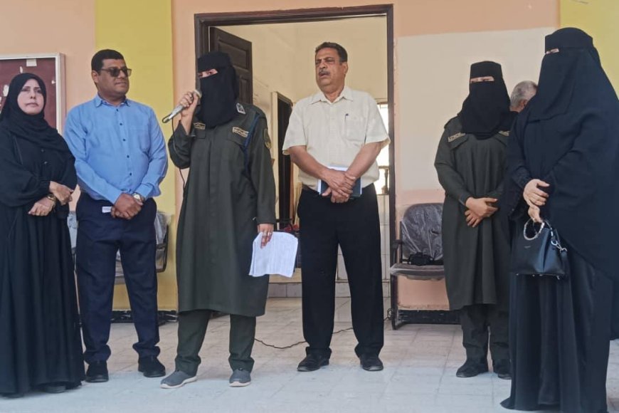 أمن عدن يدشّن برنامجًا توعويًا حول مخاطر الابتزاز الإلكتروني والمخدرات