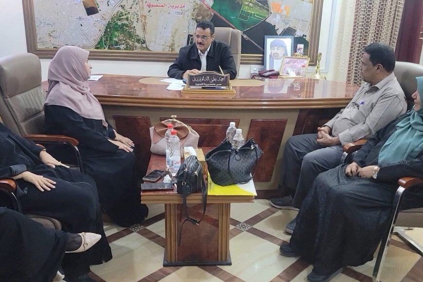 خلال لقائه بقيادة مكتب التربية بعدن..مدير عام المنصورة يناقش الإشكاليات التي تعيق العملية التعليمية بالمديرية..