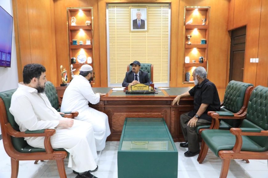 محافظ حضرموت يبحث تطوير مركز الكلى لتحسين خدمات المرضى