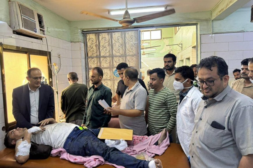 بتوجيهات من رئيس مجلس القيادة الرئاسي ورئيس مجلس الوزراء.. وزير الصحة يتفقد جرحى حادثة العرقوب