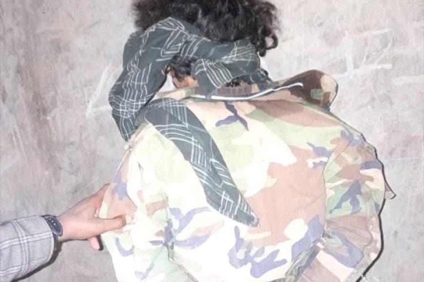 قوات الأمن في لودر تضبط متهمًا بتفجير قنبلة صوتية وتعزز جهود مكافحة الفوضى