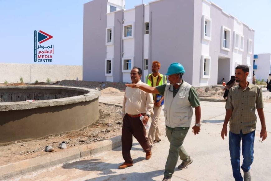 الزهري يطلع على سير العمل في مشروع مدينة الشيخ محمد بن زايد الطبية بالعريش