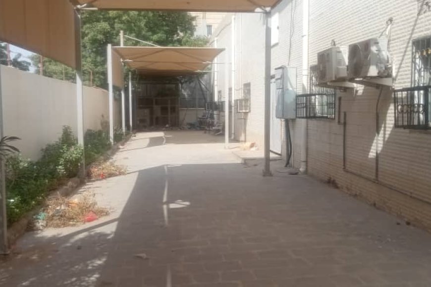 عدن.. مستوصف حي عبدالقوي بالشيخ عثمان يغلق أبوابه... بين أزمة الرواتب وصمت مكتب الصحة