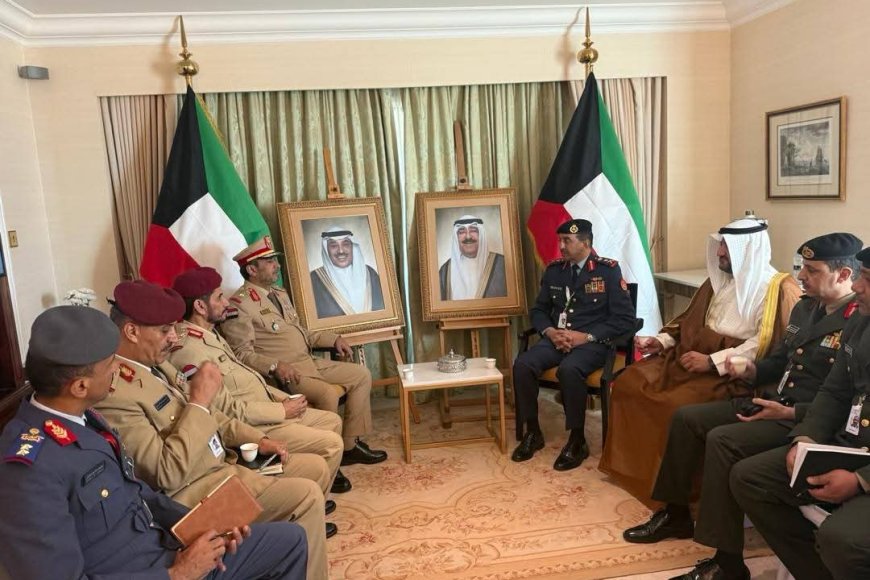 رئيس هيئة الأركان يبحث التعاون العسكري والدعم مع قادة الجيوش في حوار المنامة