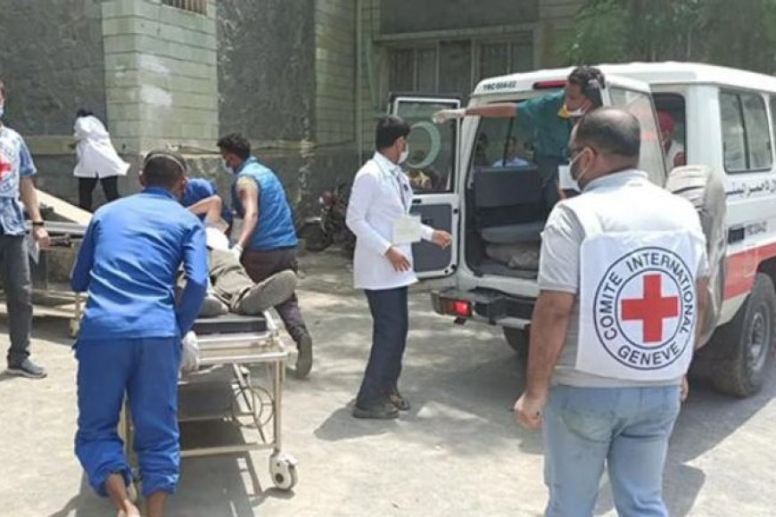 جماعة الحوثي تداهم مقر الصليب الأحمر في صنعاء وتختطف رئيسة البعثة وعددًا من الموظفين