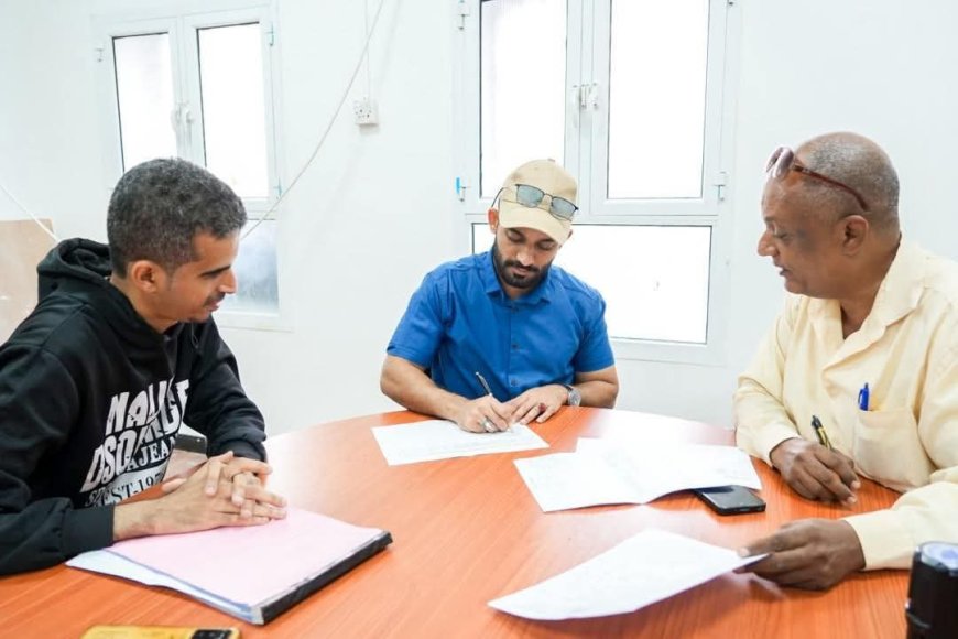 توقيع عقود المرحلة الثالثة من مشروع ترميم المنازل المتضررة في مديرية صيرة بعدن 