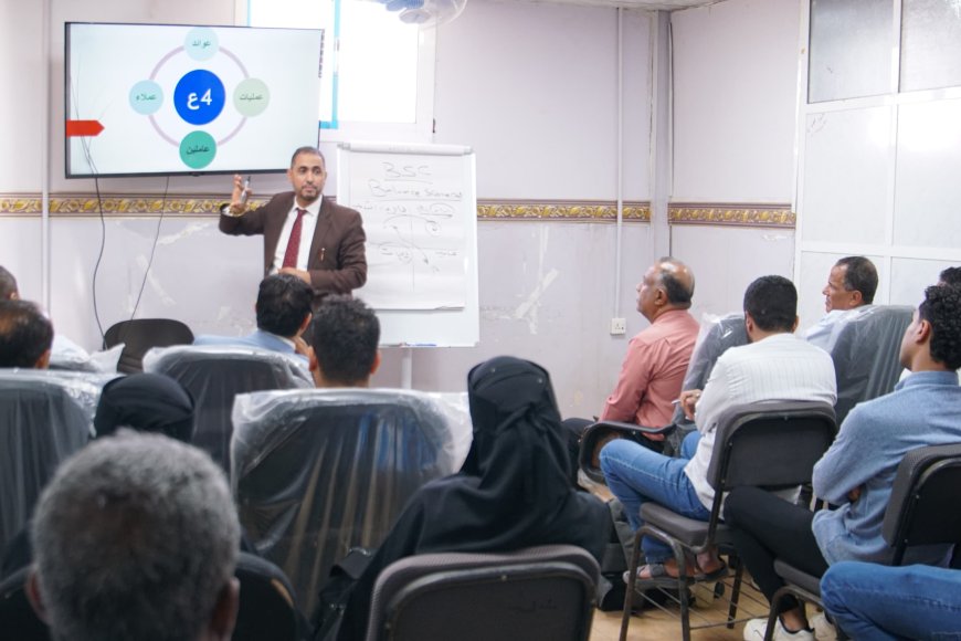 وزير الشباب والرياضة يدشّن دورة التخطيط الاستراتيجي لموظفي صندوق رعاية النشء والشباب والرياضة بعدن