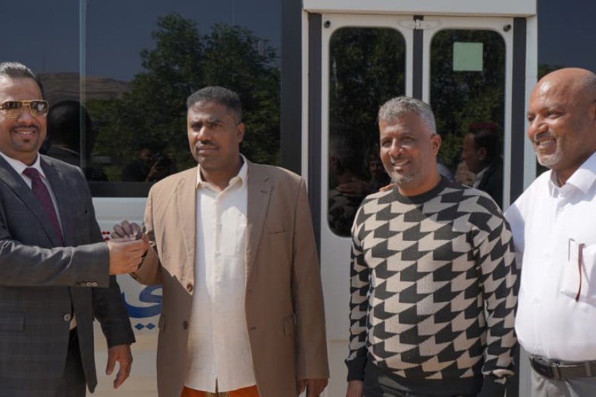 المؤسسة الاقتصادية اليمنية تسلّم نادي تضامن حضرموت باصاً حديثاً لدعم أنشطته الرياضية