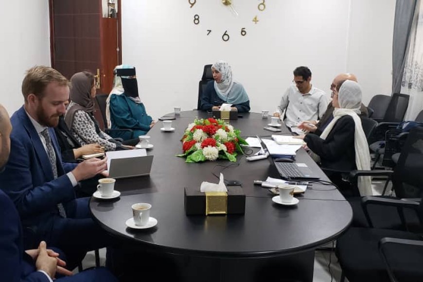 رئيسة الجهاز المركزي للإحصاء تلتقي بوفد من الاتحاد الأوروبي و&quot;OECD&quot; لبحث تطوير برنامج تعزيز الصمود الاقتصادي في اليمن