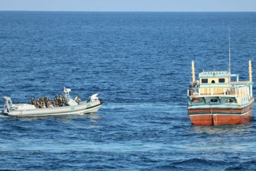 القوات البحرية المشتركة تضبط شحنة مخدرات بـ130 مليون دولار في بحر العرب