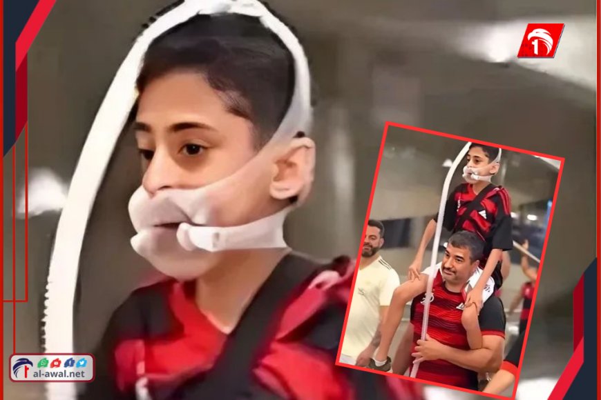 أب يحمل العالم على كتفيه…مشهد إنساني يشعل مواقع التواصل 