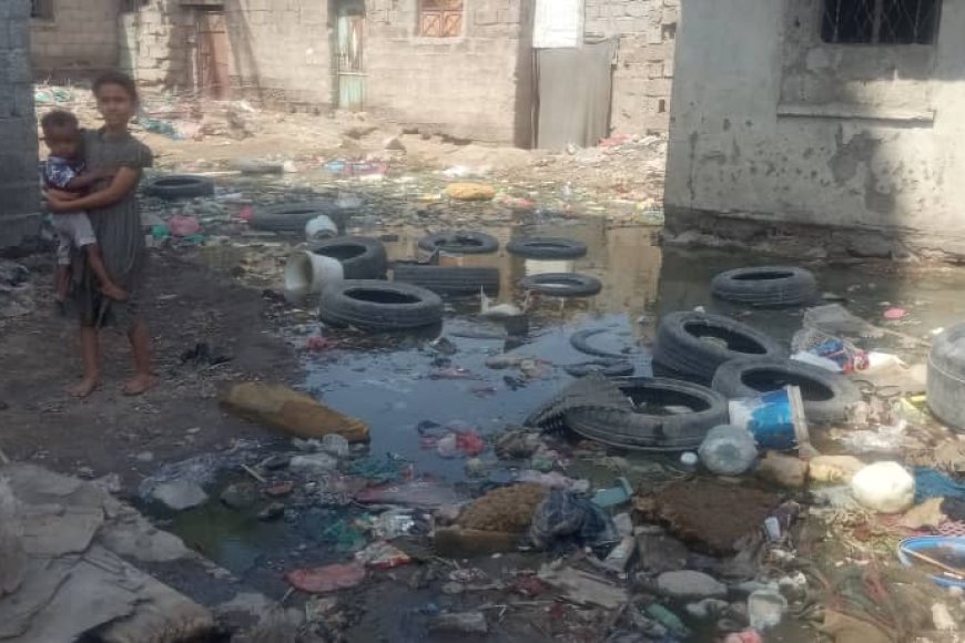 مواطنون يشكون طفح المجاري في حي عبدالقوي بالشيخ عثمان بسبب توقف ضخ المحاري من المضخة الرئيسية بالدرين