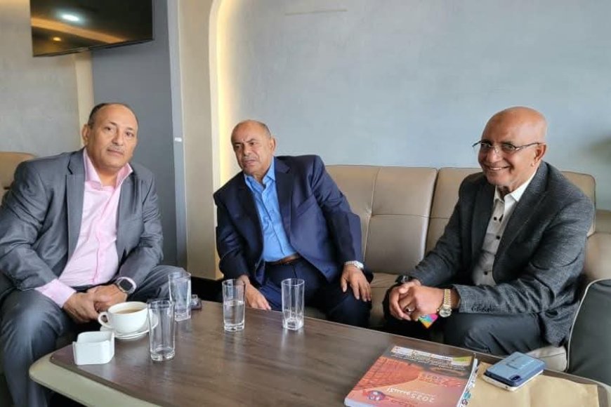 محافظ حضرموت ونائب وزير الصناعة والتجارة يبحثان تعزيز الأداء الرقابي وتفعيل المناطق الصناعية