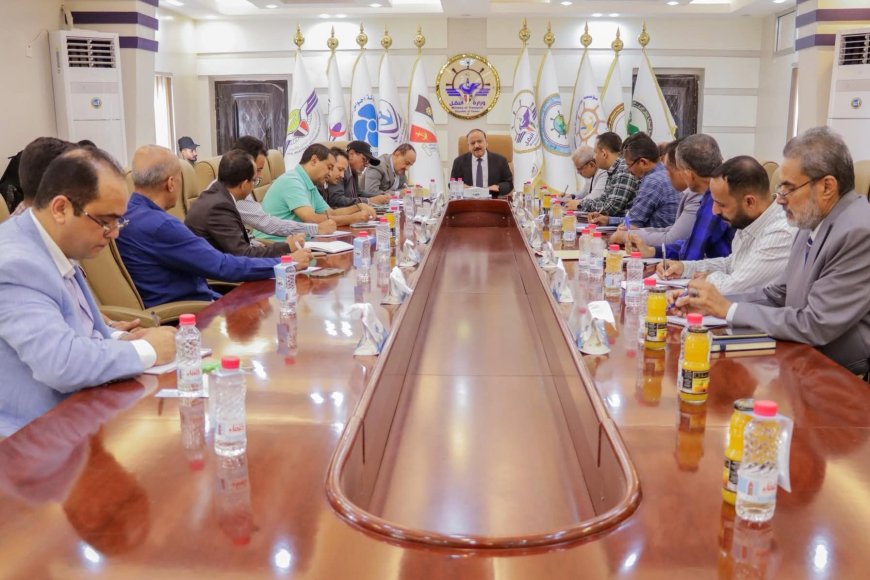 وزير النقل يناقش إعداد موازنة 2026 وخطط المشاريع ويؤكد المضي في مسار الإصلاحات الاقتصادية